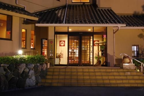 เรียงกัง เบนิเอยุ (Ryokan Beniayu)0