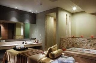 Aston Primera Pasteur Hotel & Conference Center2