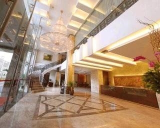 โรงแรมคาร์กาแดง (Carrcadin Hotel Bandung)0