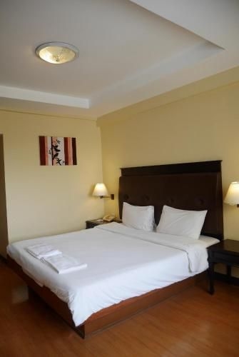 โรม่า โฮเต็ล (Roma Hotel)3
