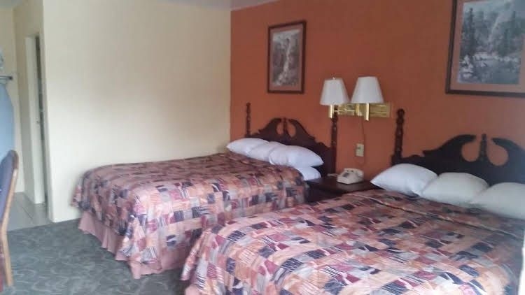 Atlantic Inn0