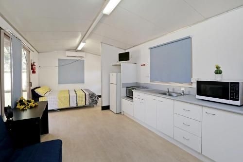 AAOK Moondarra Accommodation Village0