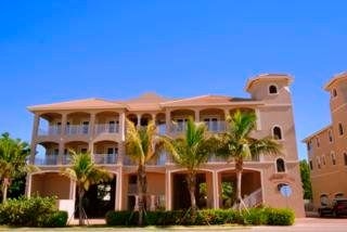 Universals White Cap Beachfront Apartments4
