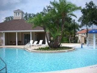 Lucaya Village Resort3