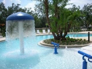 Lucaya Village Resort2