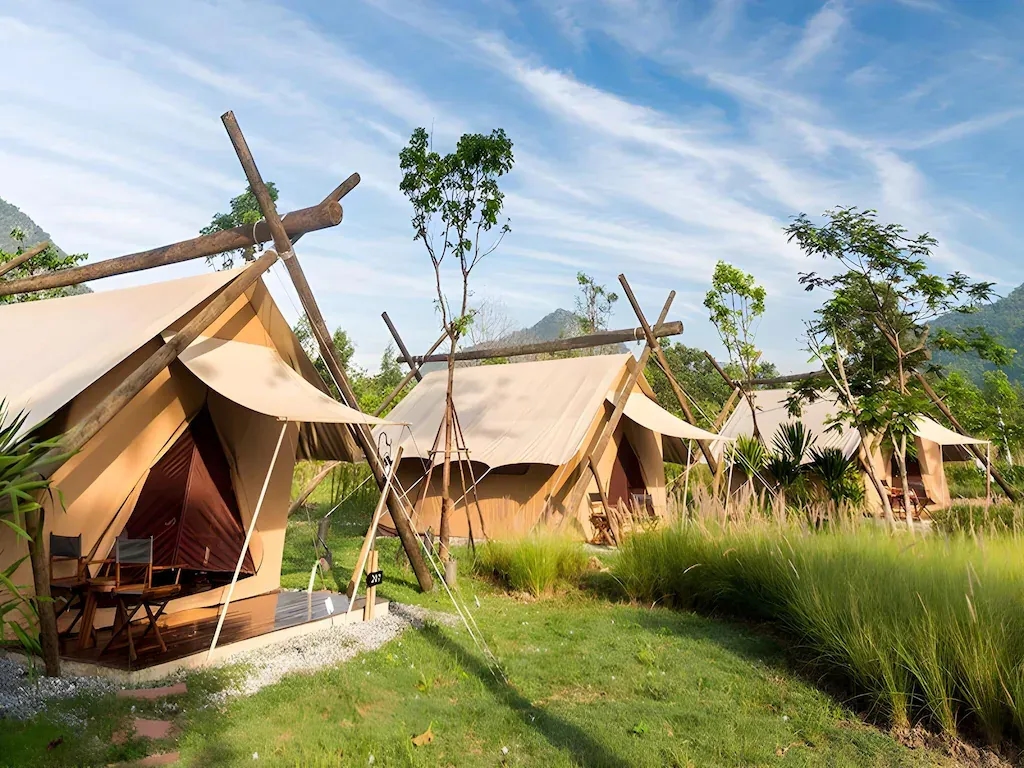 ลาลา มูก้า เต็นท์ รีสอร์ต เขาใหญ่ (Lala Mukha Tented Resort Khao Yai)0