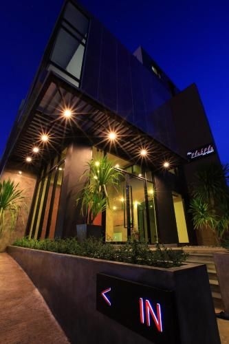 เดอะ พลับพลา เซอร์วิส อพาร์ตเมนท์ (The Plubpla Serviced Apartment)0