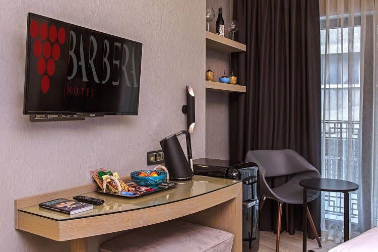Barbera Hotel0