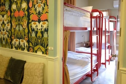 D Hostel Bangkok1