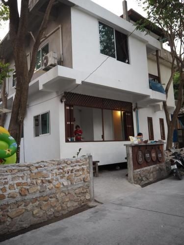 มิสหงส์ เฮาส์ (Miss Hong House)4