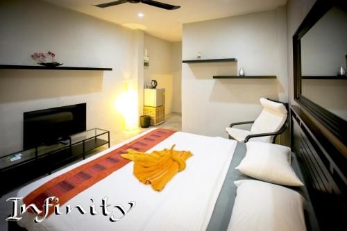 อินฟินิตี้ เกสท์เฮาส์ (Infinity Guesthouse)0