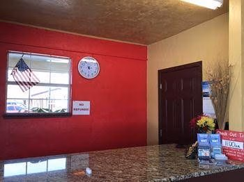 Budget Inn0