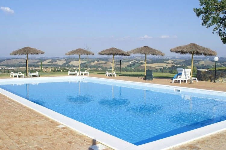 Villa Poggino0