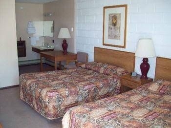 Chateau Motel0