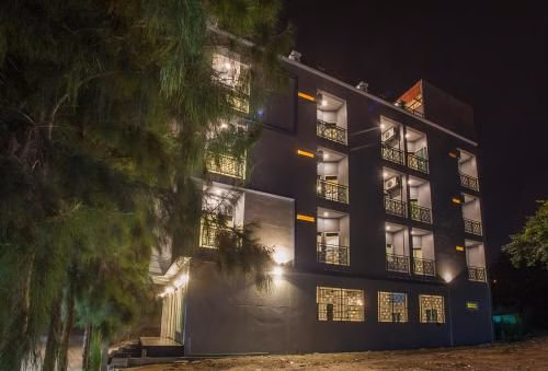 Nature Pine Residence0