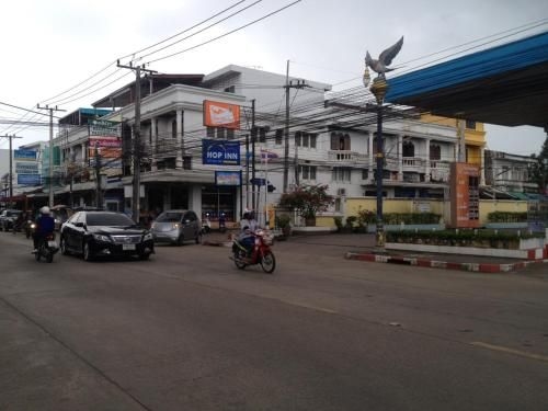 โรงแรมเรโทร บ็อกซ์ (Retro Box Hotel)2
