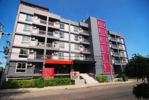 ลีลาวดี นาคา โฮเต็ล (Leelawadee Naka Hotel)0