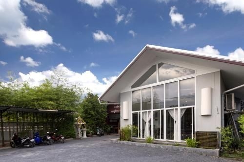 เดอะ แลนเทิร์น โฮสเทล แอนด์ สปา (The Lantern Hostel and Spa)1
