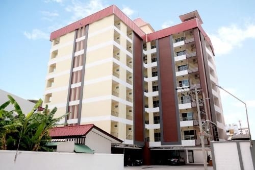 42 เพลซ เซอร์วิซ อพาร์ตเมนต์ (42 Place Service Apartment)0