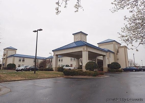 Quality Inn1