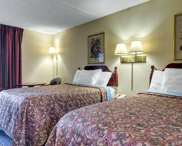 Rodeway Inn0