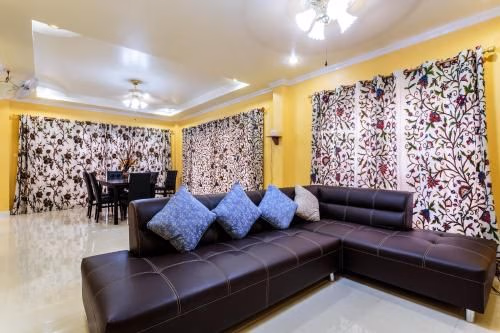 Simon Villa2