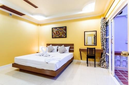 Simon Villa1