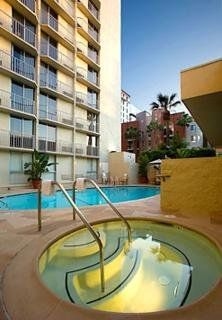 Courtyard by Marriott Long Beach3