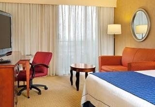 Courtyard by Marriott Long Beach4