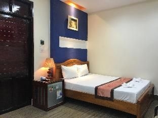 Sunny A Hotel1
