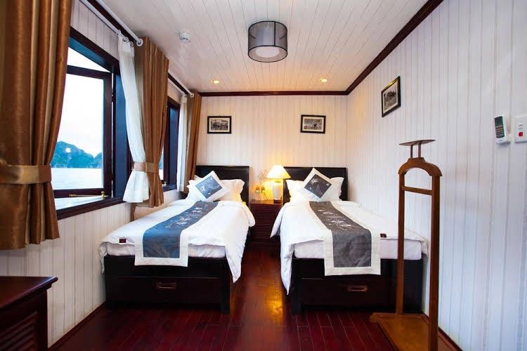 Halong Phoenix Cruiser0