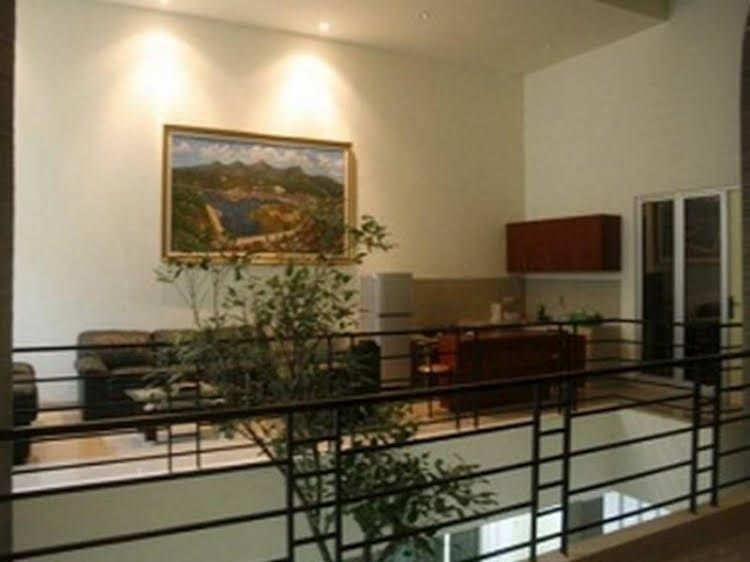 โซราบายา เพลส เกสท์เฮาส์ (Soerabaja Place Guest House)0