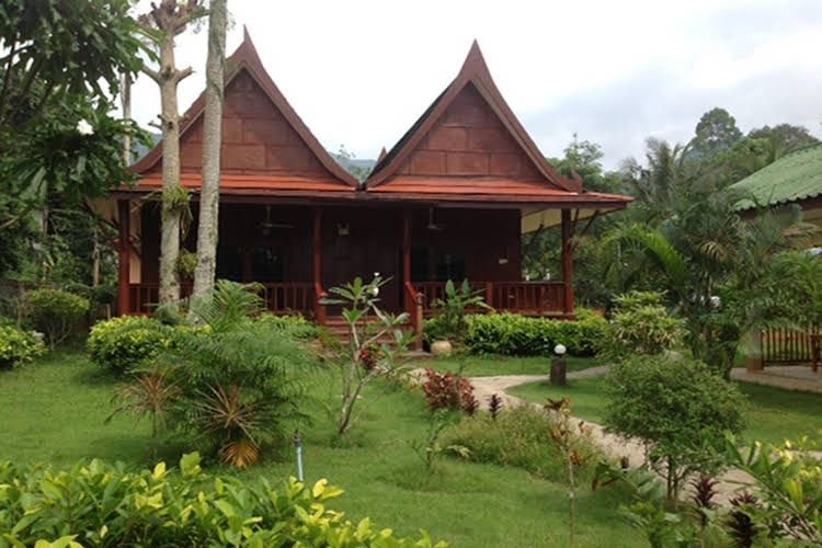 สนุกสนานรีสอร์ต (Sanook Sanang Resort)1
