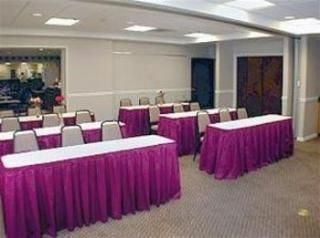 Comfort Inn & Suites Brandywine Valley4