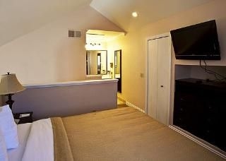 Quality Suites Anaheim Stadium1
