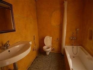 Royal Phoenix Inn0