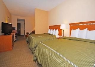 Comfort Suites1