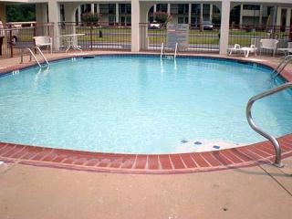 Quality Inn & Suites2