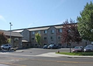 Comfort Inn & Suites0