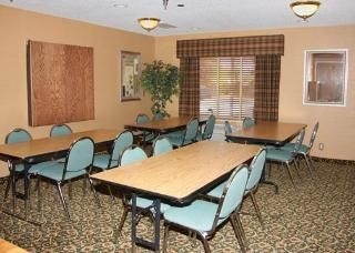 Comfort Inn & Suites4