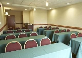 Comfort Suites4