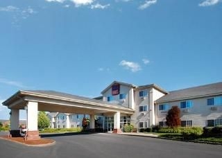 Comfort Suites Airport0