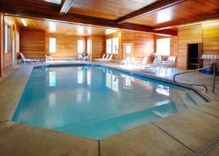 Comfort Suites Airport2