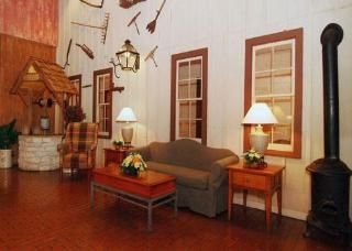 Clarion Inn Amana Colonies and Wasserbahn Waterpa3