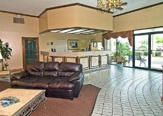 Clarion Inn & Suites Near Fort Sam Houston3