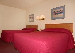 Rodeway Inn1