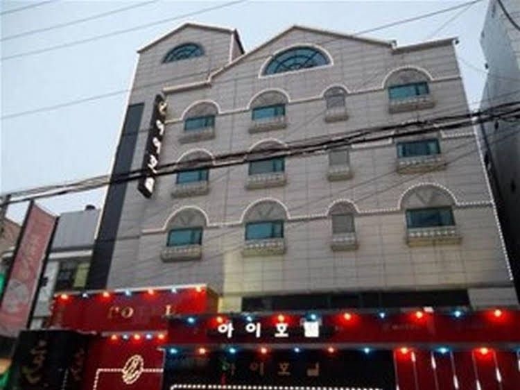 I Hotel4