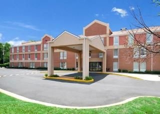 Comfort Inn at Andrews AFB0