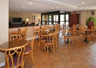 Comfort Inn at Andrews AFB4