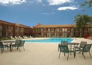 Clarion Inn & Suites2